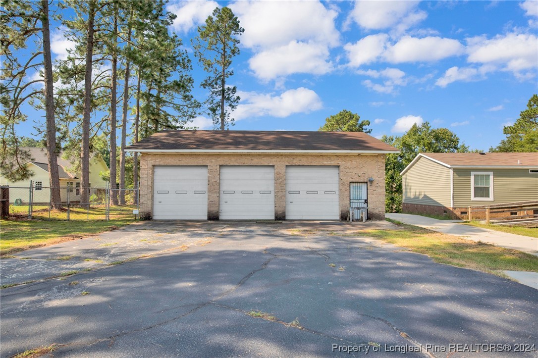 1595-1605 Aberdeen Road Raeford, NC 28376 - Photo 3 of 34 Gallery Image 3