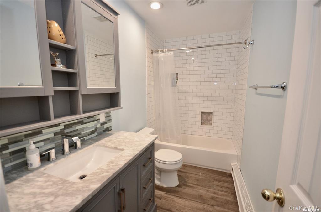 111 Fleets Cove Road Huntington, NY 11743 - Photo 13 of 20 Gallery Image 13
