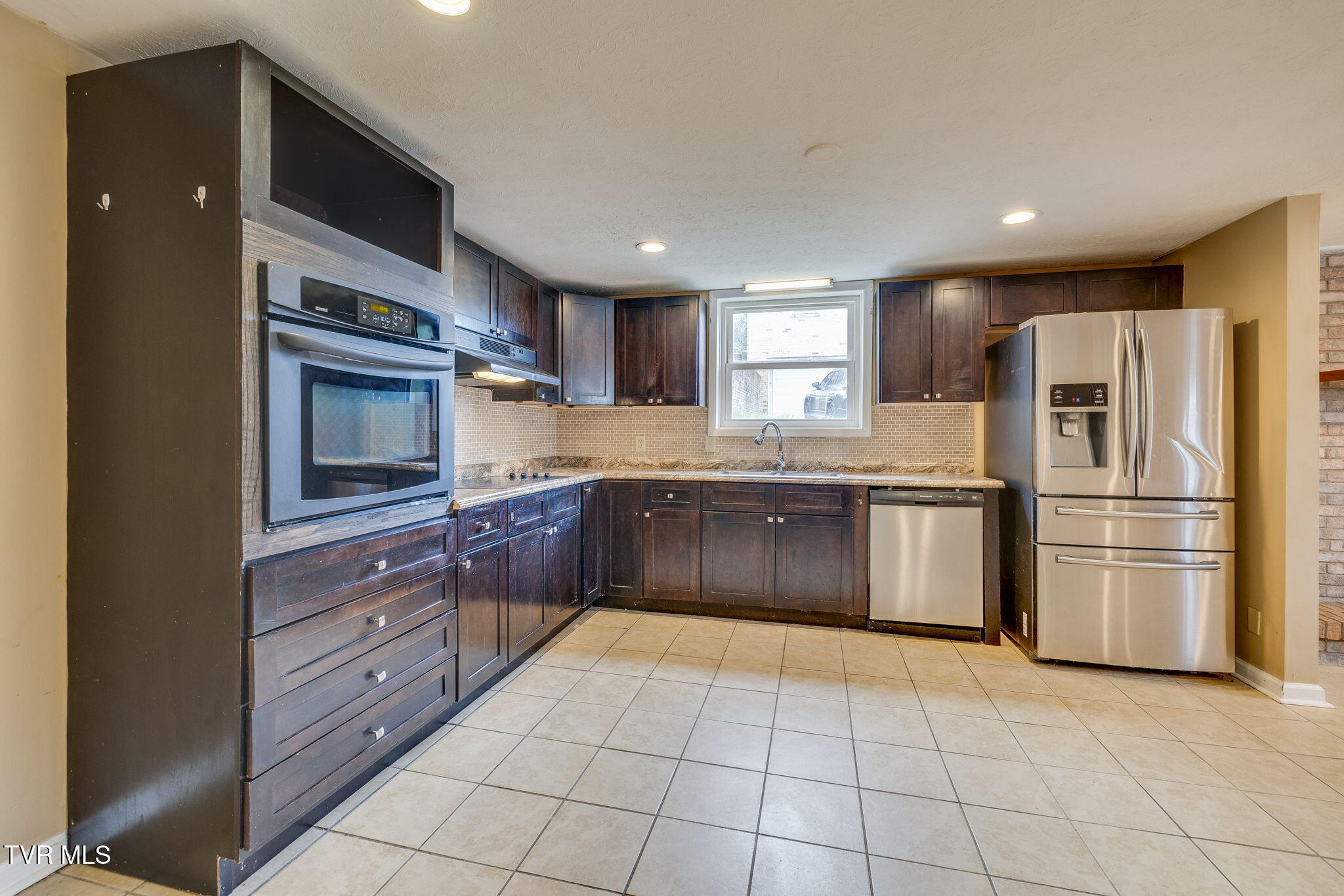 309 Summerville Road Kingsport, TN 37663 - Photo 11 of 34 summer11