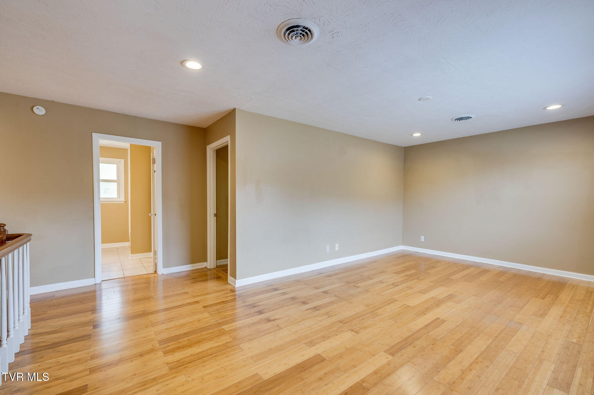 309 Summerville Road Kingsport, TN 37663 - Photo 16 of 34 summer16