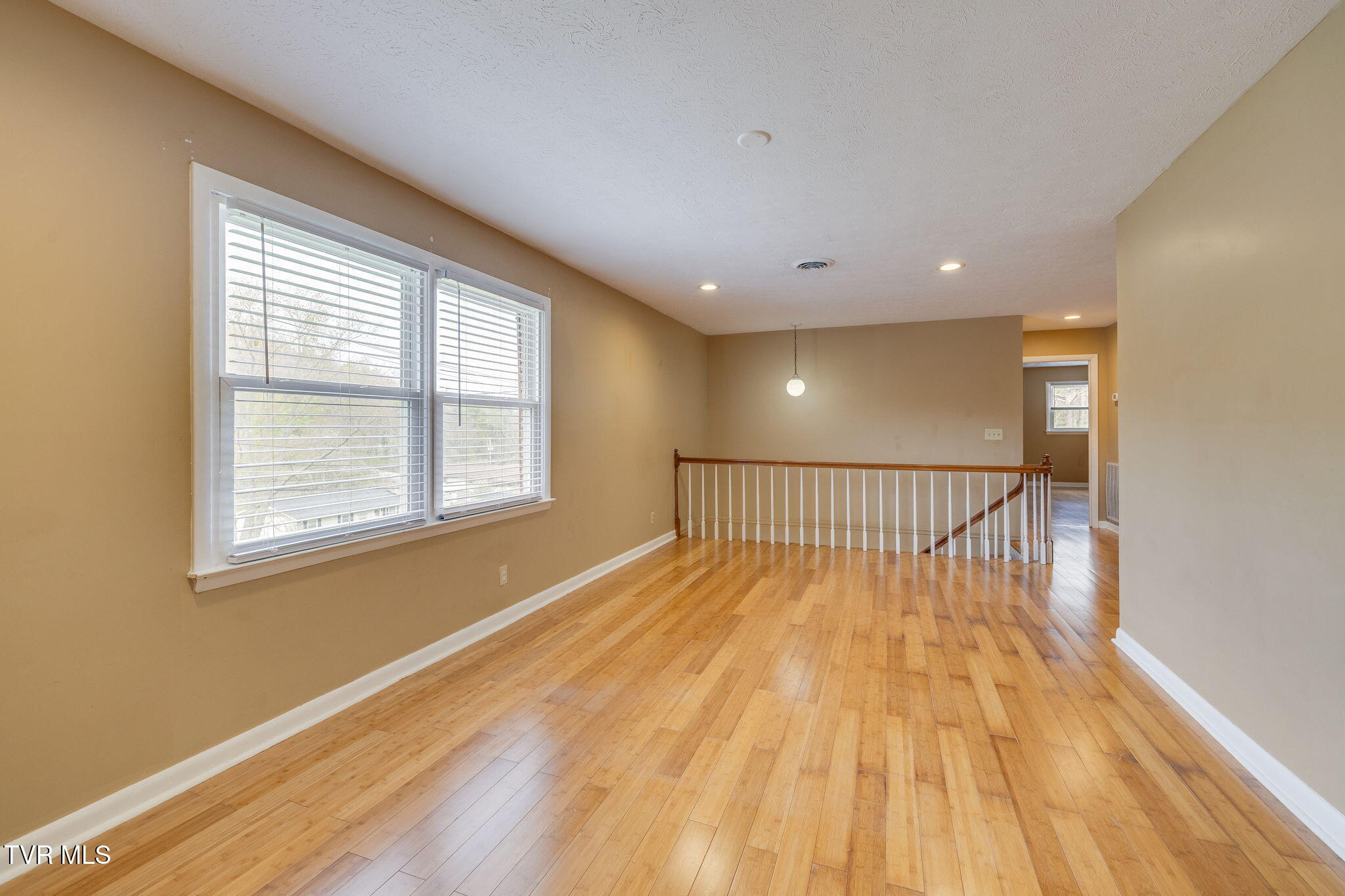 309 Summerville Road Kingsport, TN 37663 - Photo 17 of 34 summer17