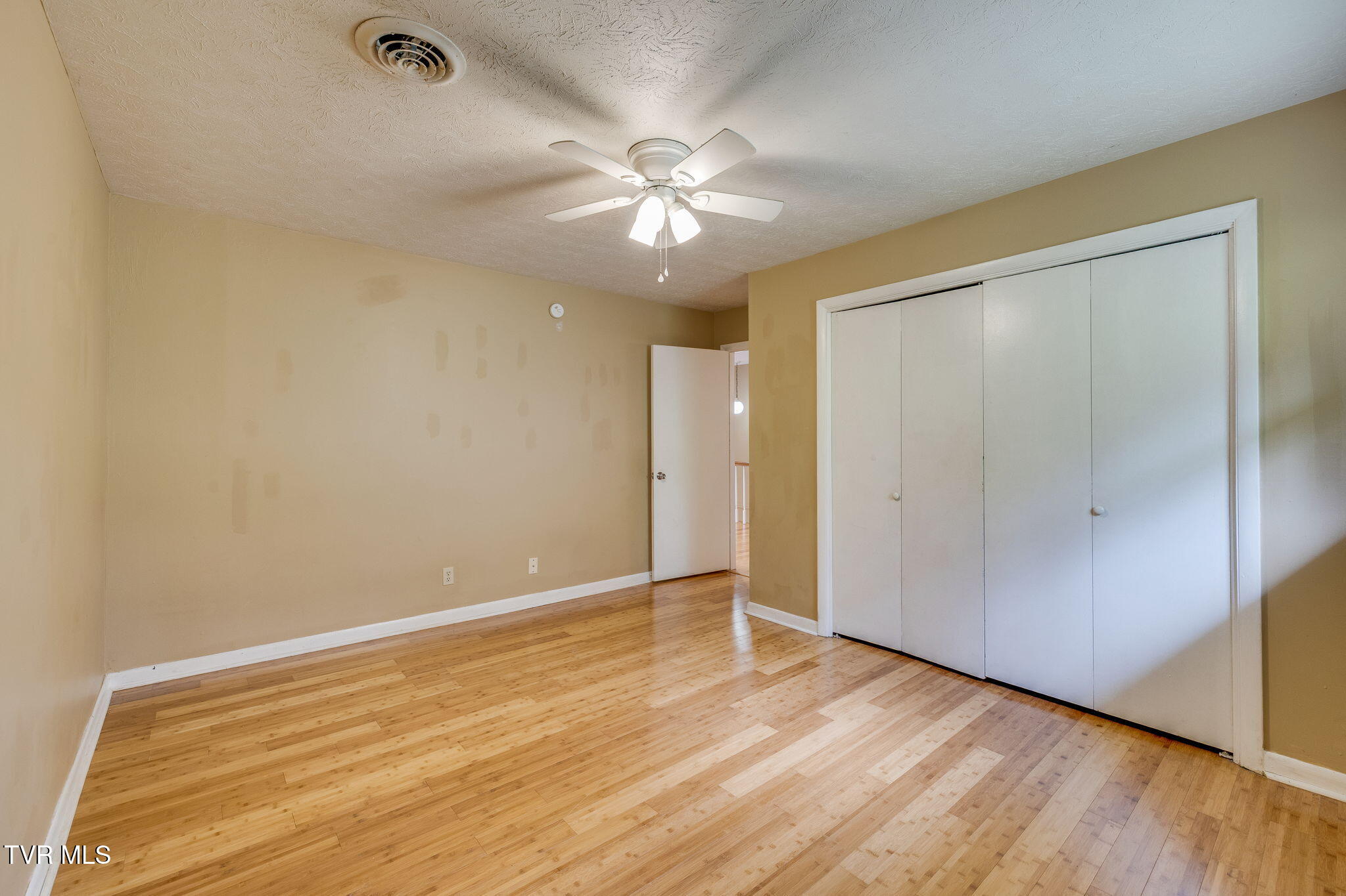 309 Summerville Road Kingsport, TN 37663 - Photo 20 of 34 summer20