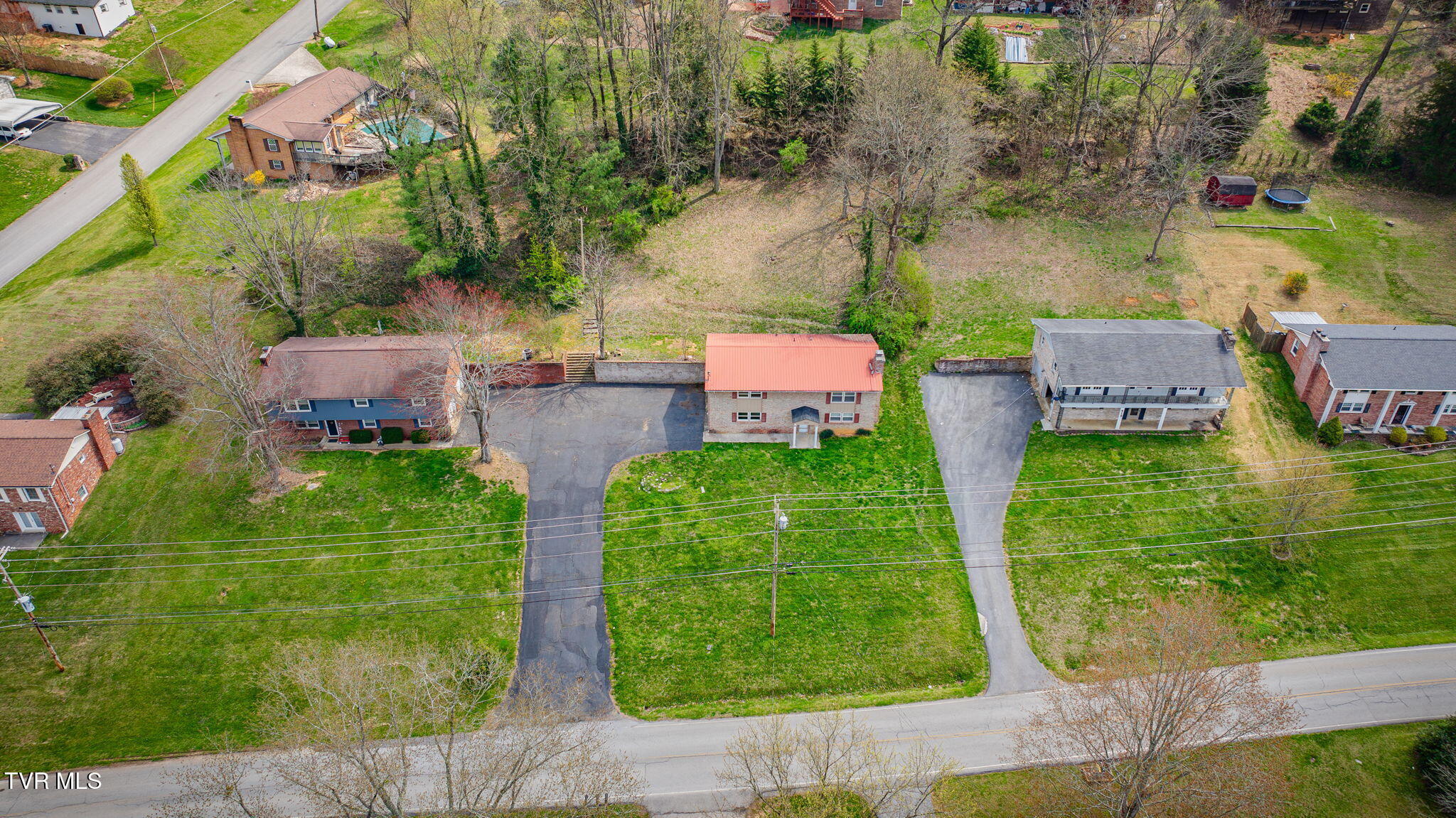 309 Summerville Road Kingsport, TN 37663 - Photo 31 of 34 summer31