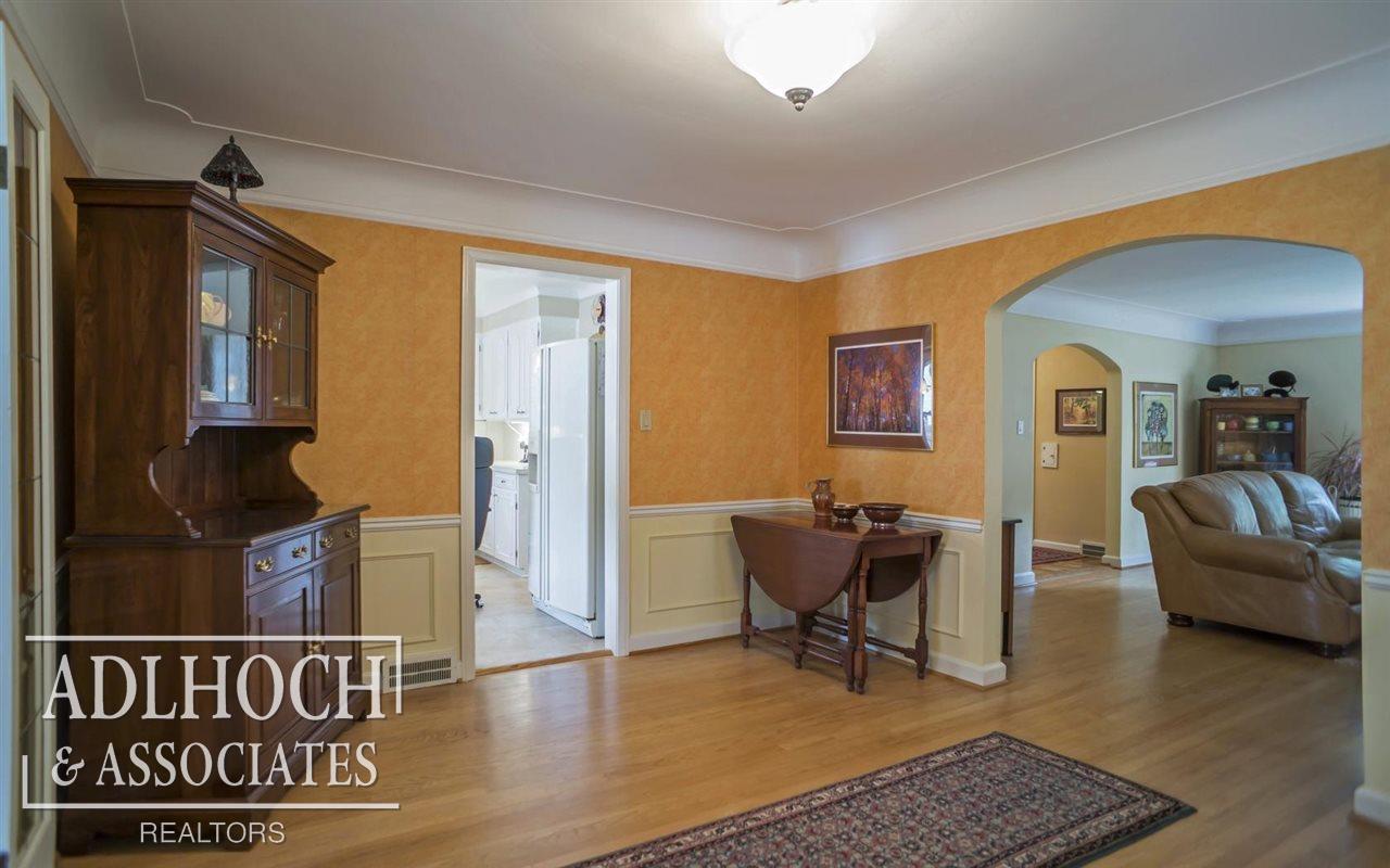 272 Merriweather Road Grosse Pointe Farms, MI 48236 - Photo 8 of 18