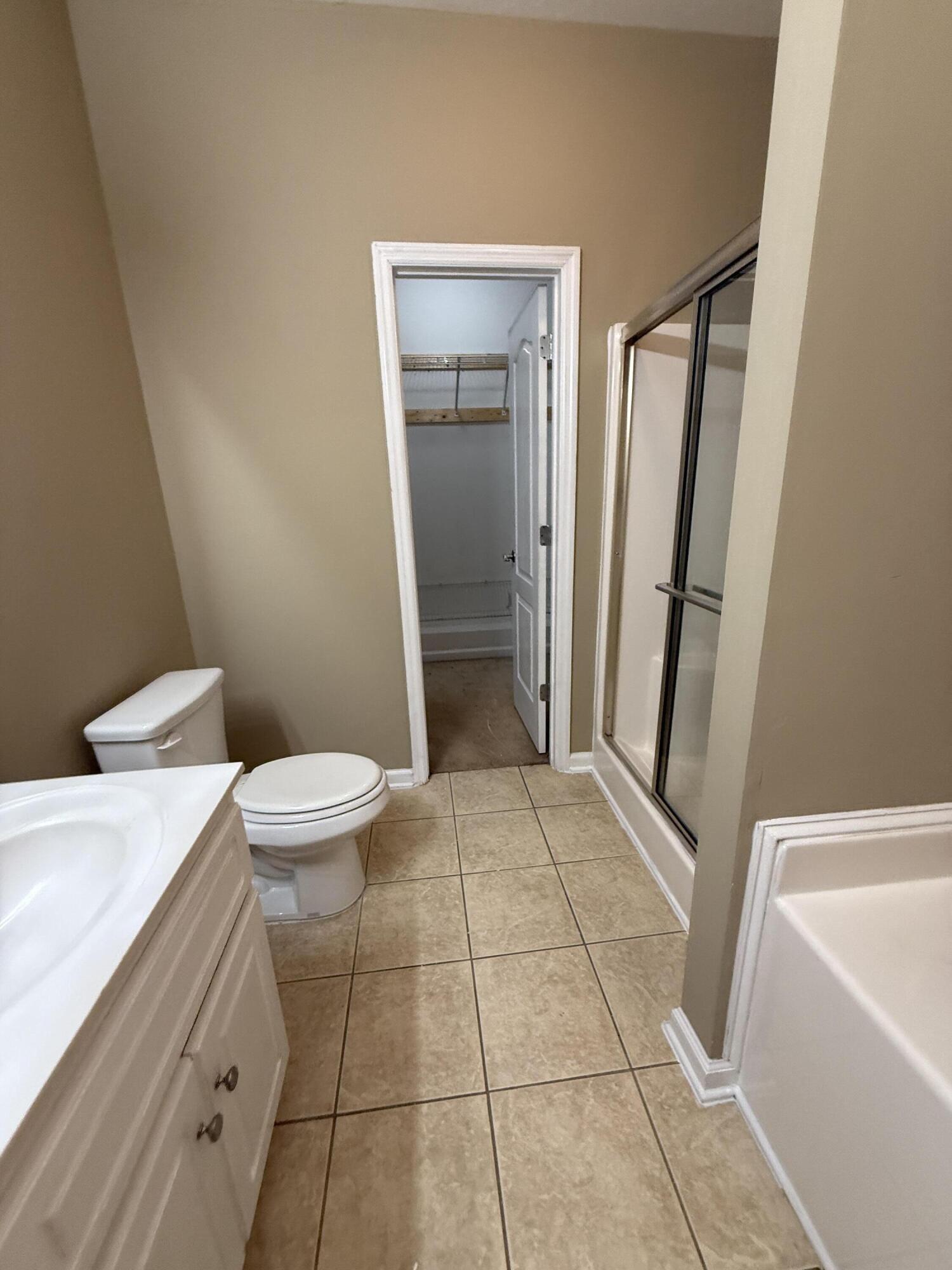 4304 East Barcelona Way Augusta, GA 30906 - Photo 12 of 57 Primary bathroom