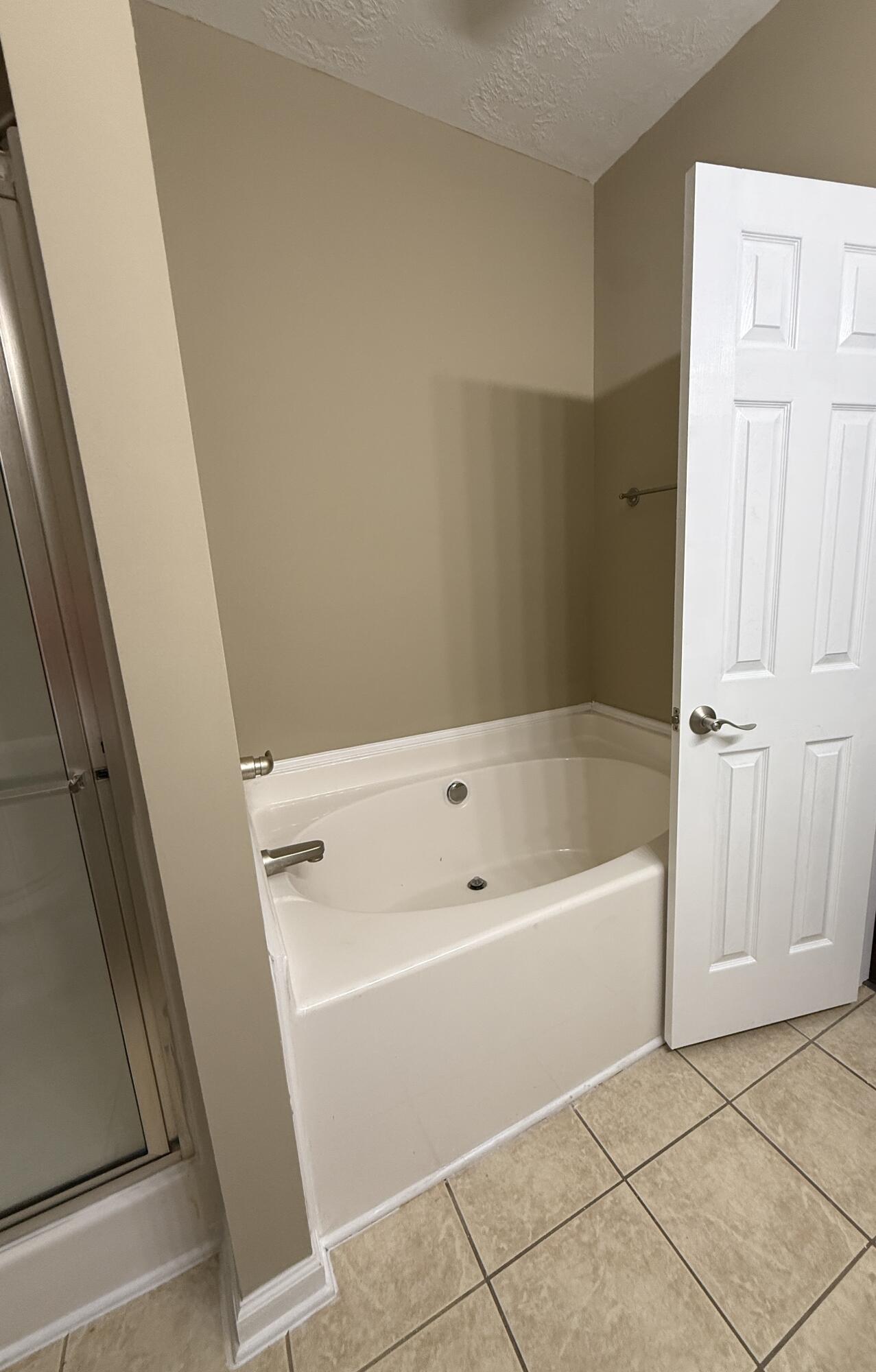 4304 East Barcelona Way Augusta, GA 30906 - Photo 14 of 57 Primary bathroom