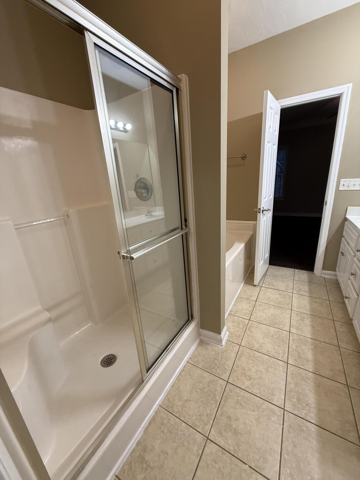 4304 East Barcelona Way Augusta, GA 30906 - Photo 21 of 57 Primary bathroom