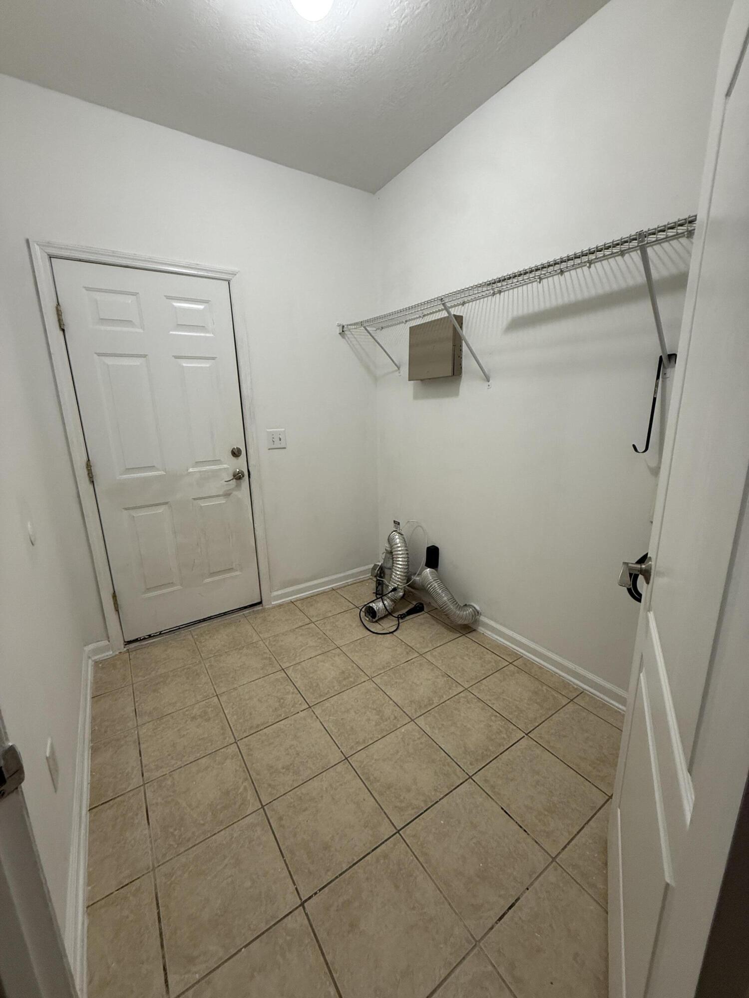 4304 East Barcelona Way Augusta, GA 30906 - Photo 47 of 57 Laundry room