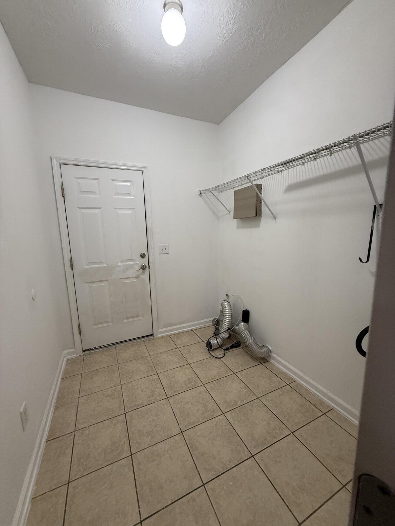4304 East Barcelona Way Augusta, GA 30906 - Photo 48 of 57 Laundry room