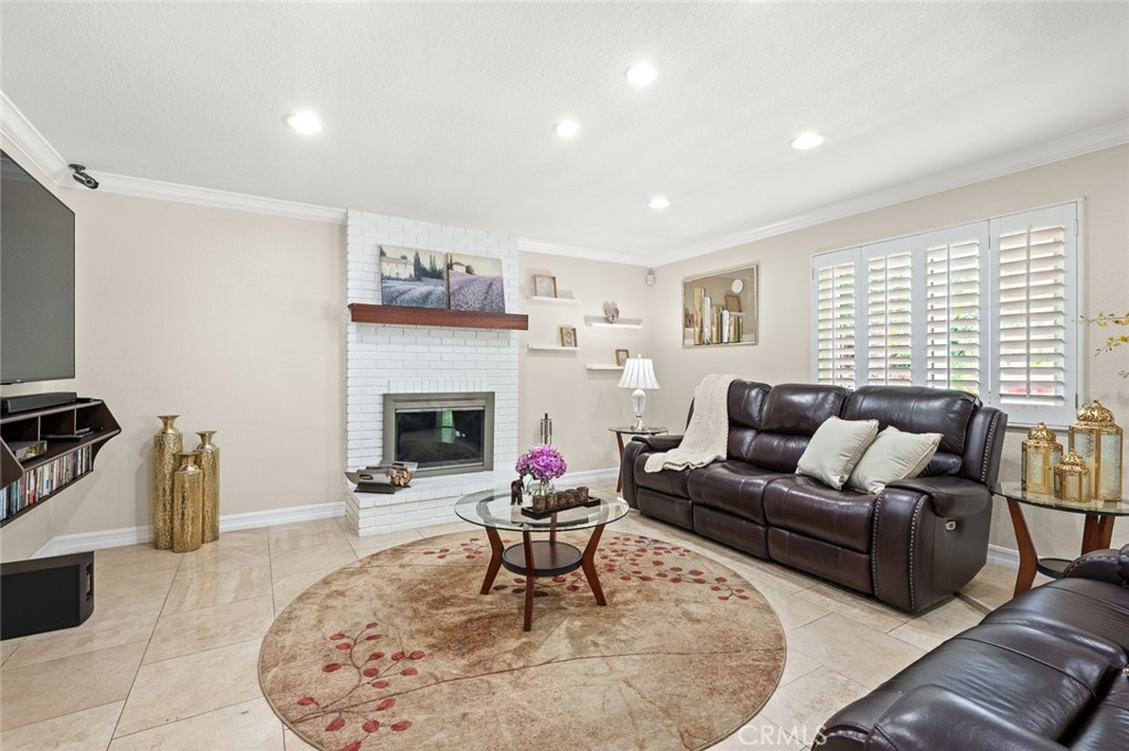 641 Trail View Court Upland, CA 91784 - Photo 20 of 75