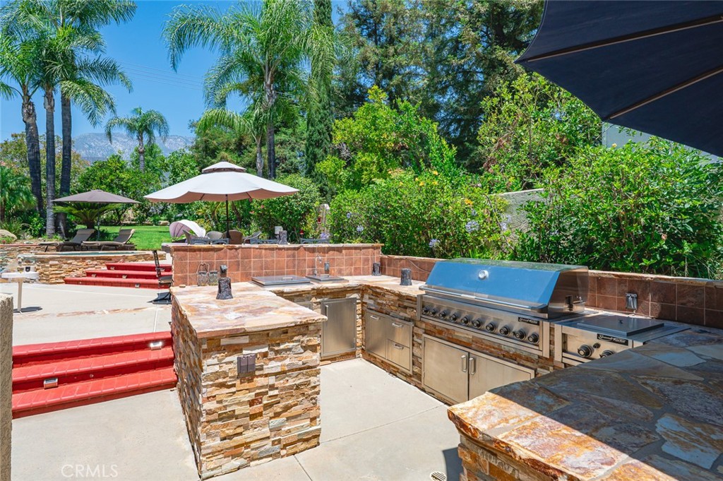 641 Trail View Court Upland, CA 91784 - Photo 43 of 75