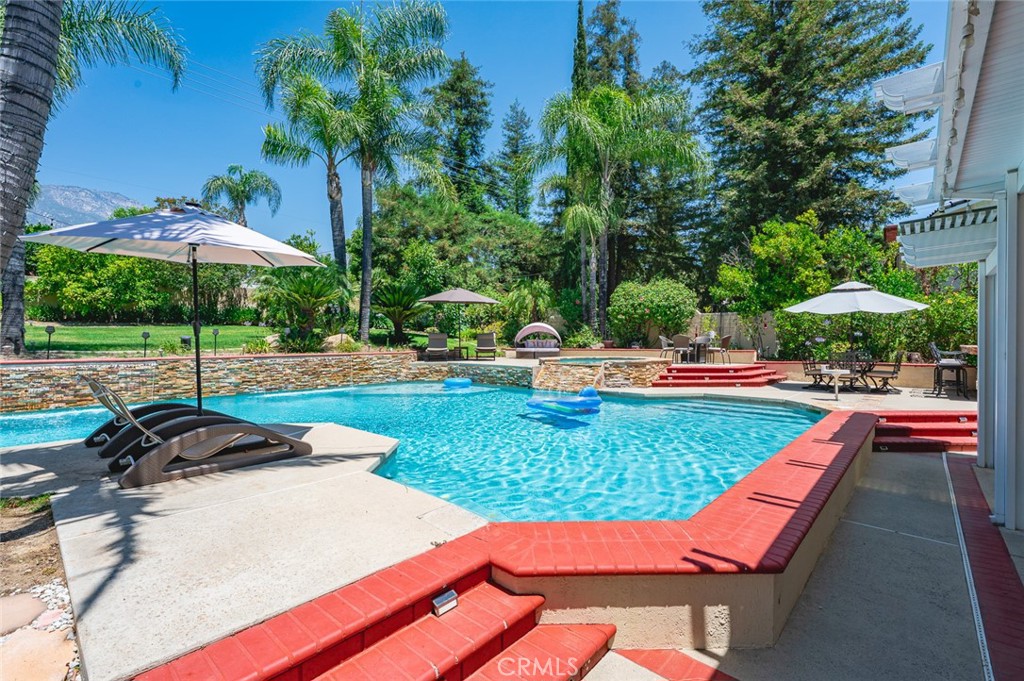 641 Trail View Court Upland, CA 91784 - Photo 49 of 75