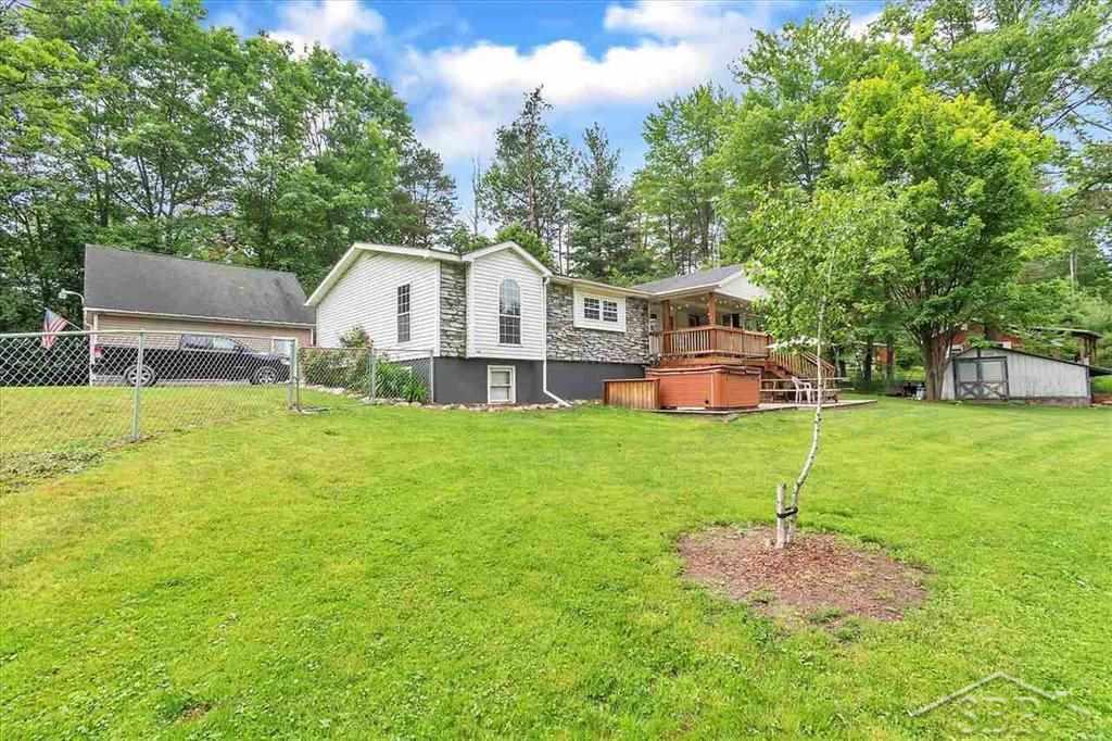 1051 Creek Road Beaverton, MI 48612 - Photo 40 of 56