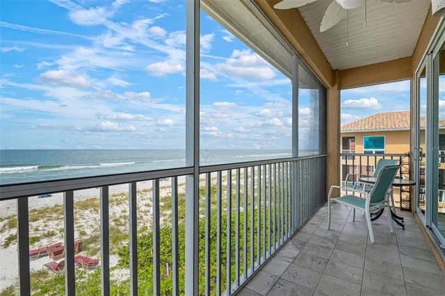 $2,095,000 | 1900 Gulf Drive North, Unit 1, Bradenton Beach, FL 34217