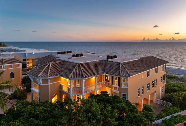 $2,095,000 | 1900 Gulf Drive North, Unit 1, Bradenton Beach, FL 34217