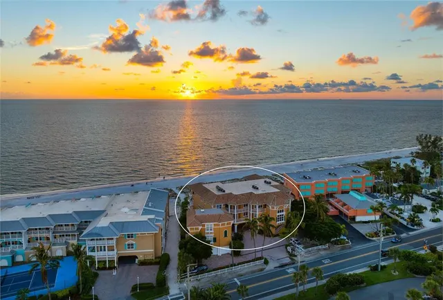 $2,095,000 | 1900 Gulf Drive North, Unit 1, Bradenton Beach, FL 34217