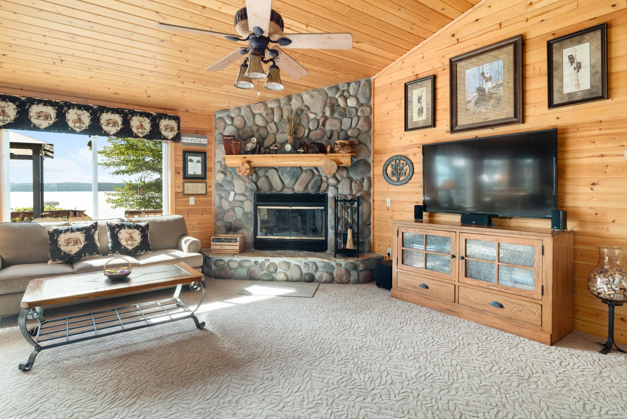 4773 East Burt Lake Road Cheboygan, MI 49721 - Photo 12 of 44 Gallery Image 12