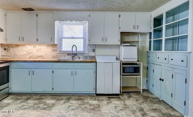 1427 Highway 93 Fall Branch, TN 37656 - Photo 13 of 46 13 Medium