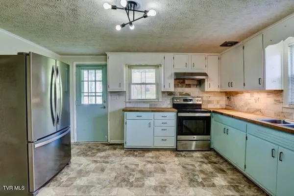 $294,000 | 1427 Highway 93, Fall Branch, TN 37656