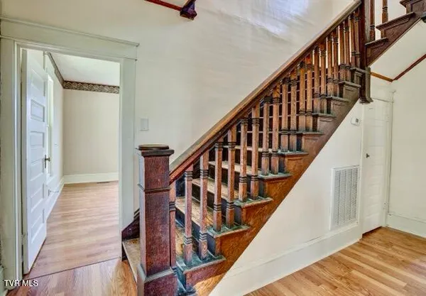 $294,000 | 1427 Highway 93, Fall Branch, TN 37656