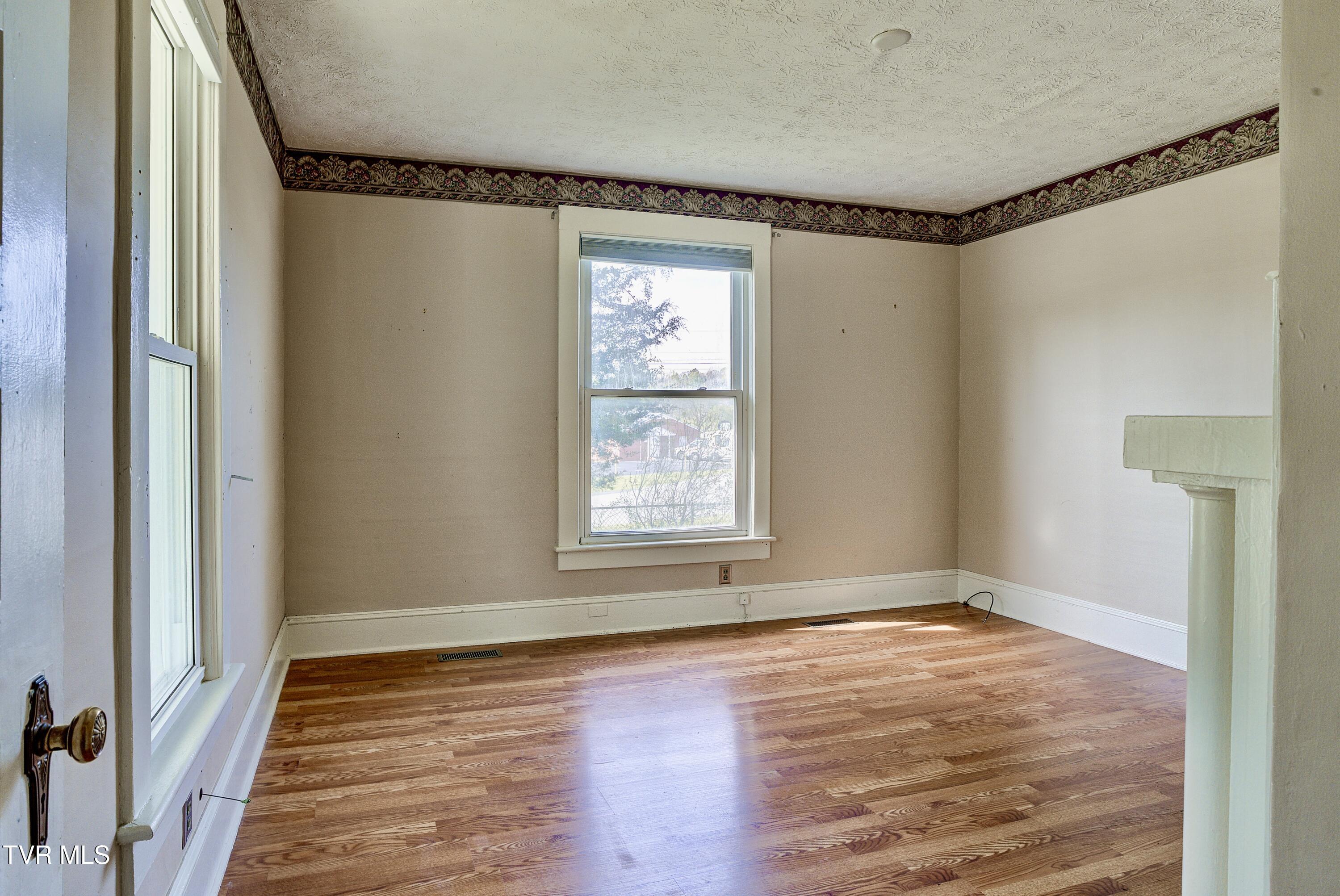 1427 Highway 93 Fall Branch, TN 37656 - Photo 3 of 46 4.5