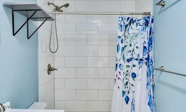 $294,000 | 1427 Highway 93, Fall Branch, TN 37656