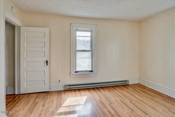 $294,000 | 1427 Highway 93, Fall Branch, TN 37656