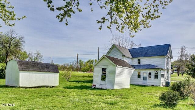 1427 Highway 93 Fall Branch, TN 37656 - Photo 40 of 46 40 Medium