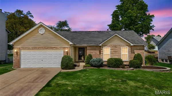 $375,000 | 1433 Sunview Drive, O'Fallon, MO 63366