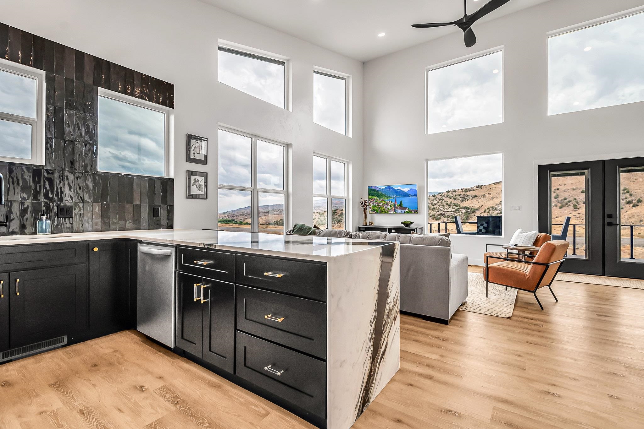 1260 Hawkeye Road Loma, CO 81524 - Photo 7 of 35 Gallery Image 7