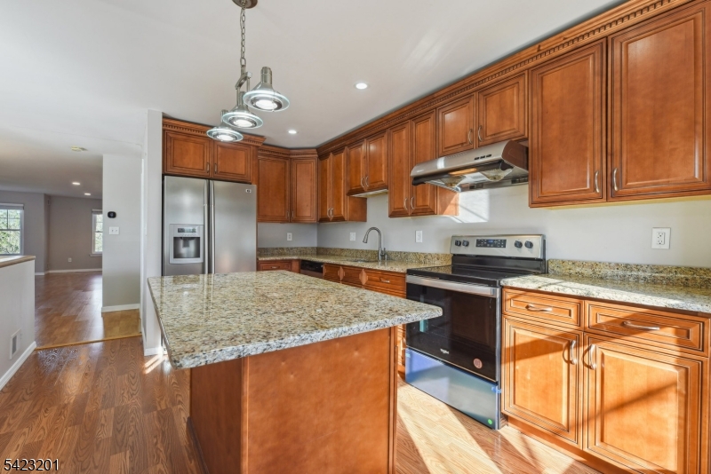 155 Northfield Road Bridgewater, NJ 08807 - Photo 2 of 14