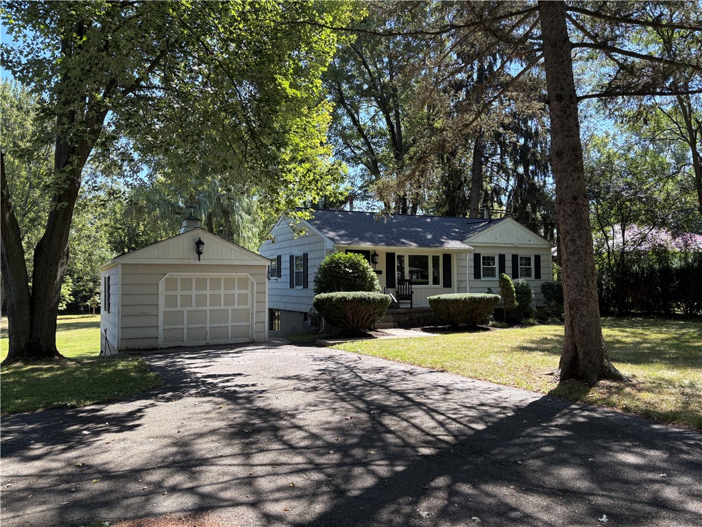 134 Cayuga Street Seneca Falls, NY 13148 - Photo 4 of 31