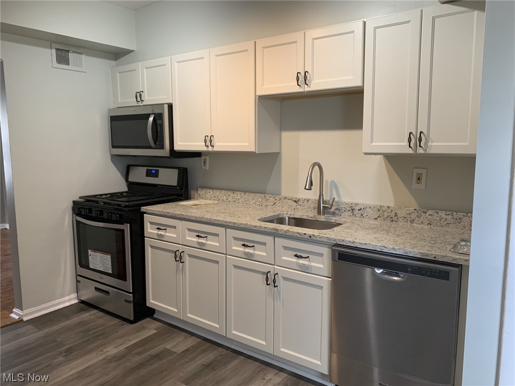 3569 Daleford Road Cleveland, OH 44120 - Photo 21 of 30 2nd Floor
