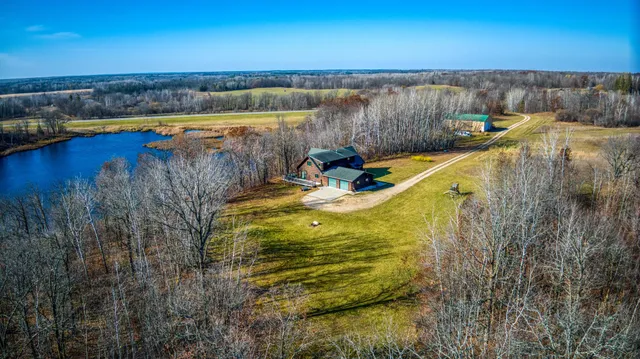 $425,000 | 21740 Highway 89, Puposky, MN 56667