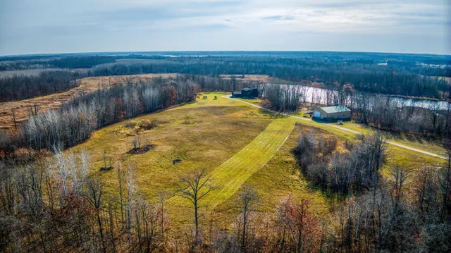 $425,000 | 21740 Highway 89, Puposky, MN 56667