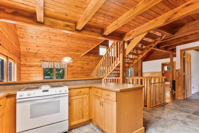 $425,000 | 21740 Highway 89, Puposky, MN 56667