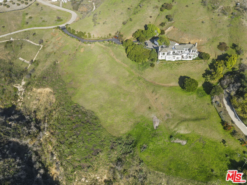 3140 Sweetwater Mesa Road Malibu, CA 90265 - Photo 5 of 71