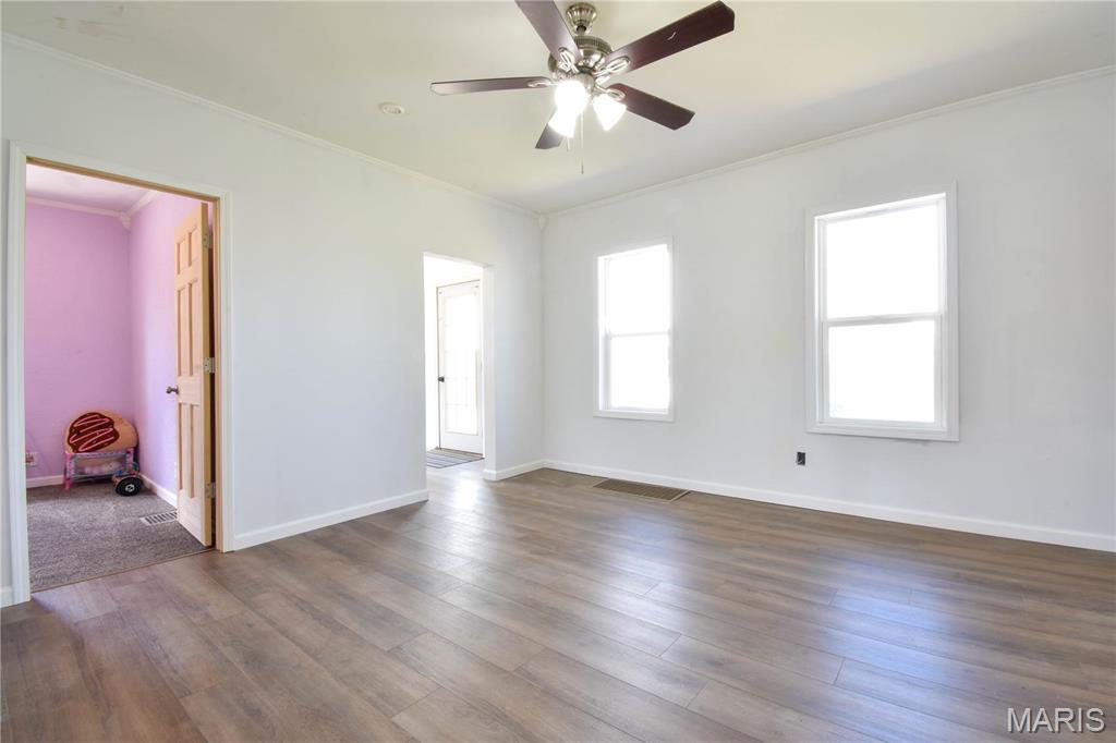 155 East Brown Street Waverly, IL 62692 - Photo 16 of 32