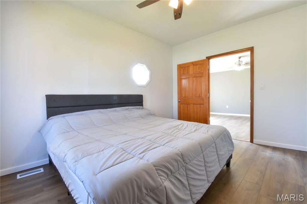 155 East Brown Street Waverly, IL 62692 - Photo 23 of 32