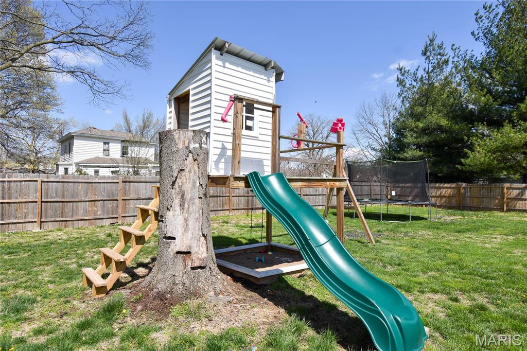 155 East Brown Street Waverly, IL 62692 - Photo 7 of 32