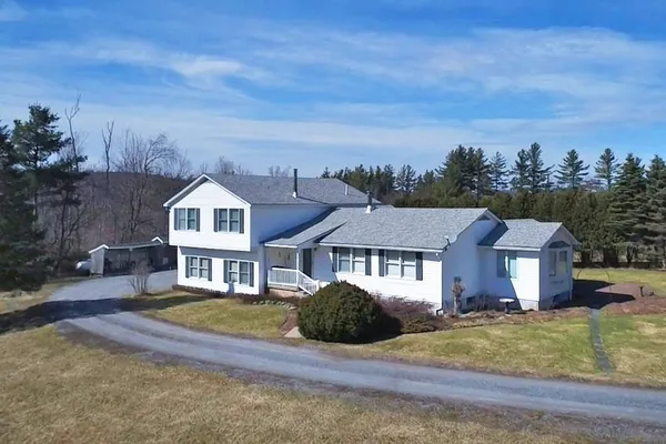 $577,000 | 678 Cobb Hill Road, Lincoln, VT 05443
