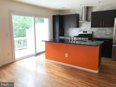 12050 Edgemere Circle Reston, VA 20190 - Photo 3 of 15 Kitchen and Deck