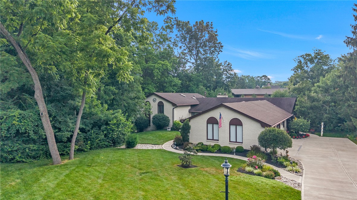 1995 Indianhead Road Dayton, OH 45459 - Photo 2 of 96