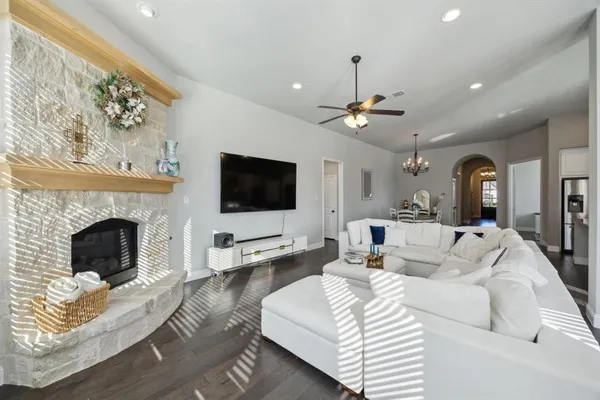 $2,900 | 6800 Barolo Drive, Rowlett, TX 75088