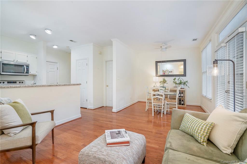 416 Queens Road, Unit 4 Charlotte, NC 28207 - Photo 4 of 26 Gallery Image 4