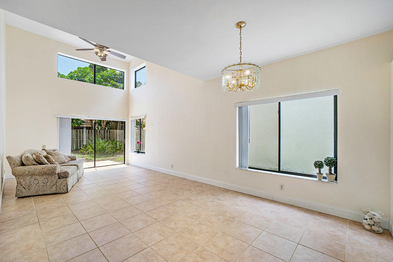 21715 Cromwell Circle Boca Raton, FL 33486 - Photo 8 of 24 Dining Room