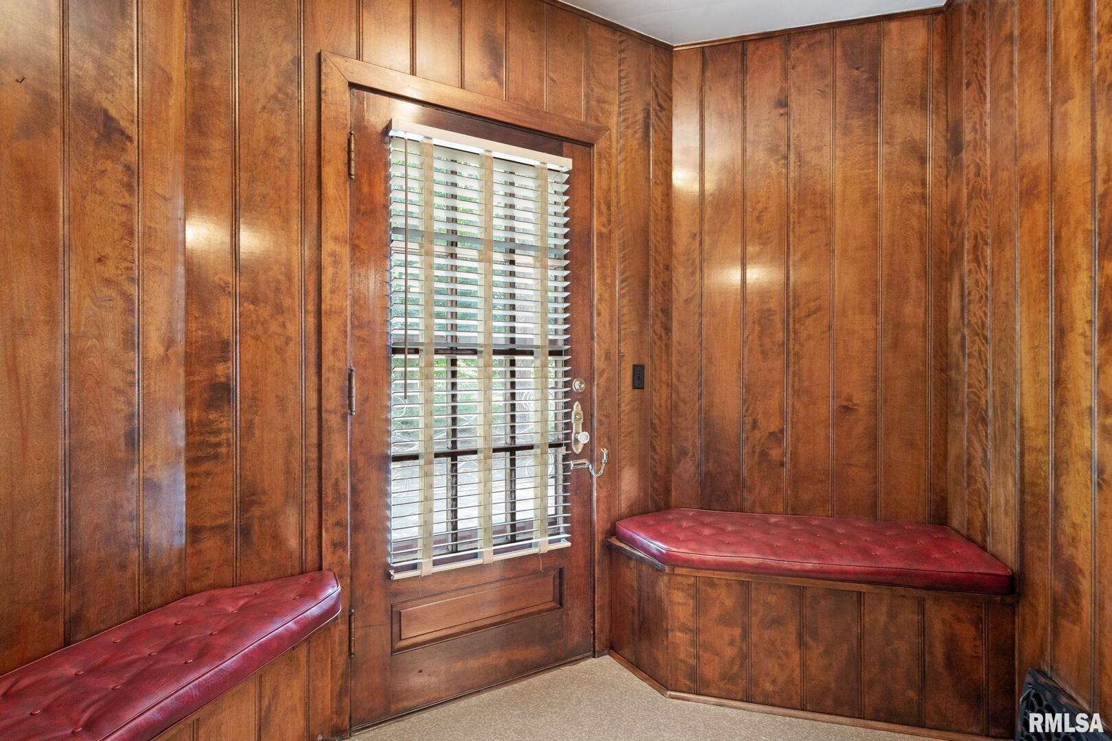 5418 Chapel Hill Road Davenport, IA 52802 - Photo 32 of 69