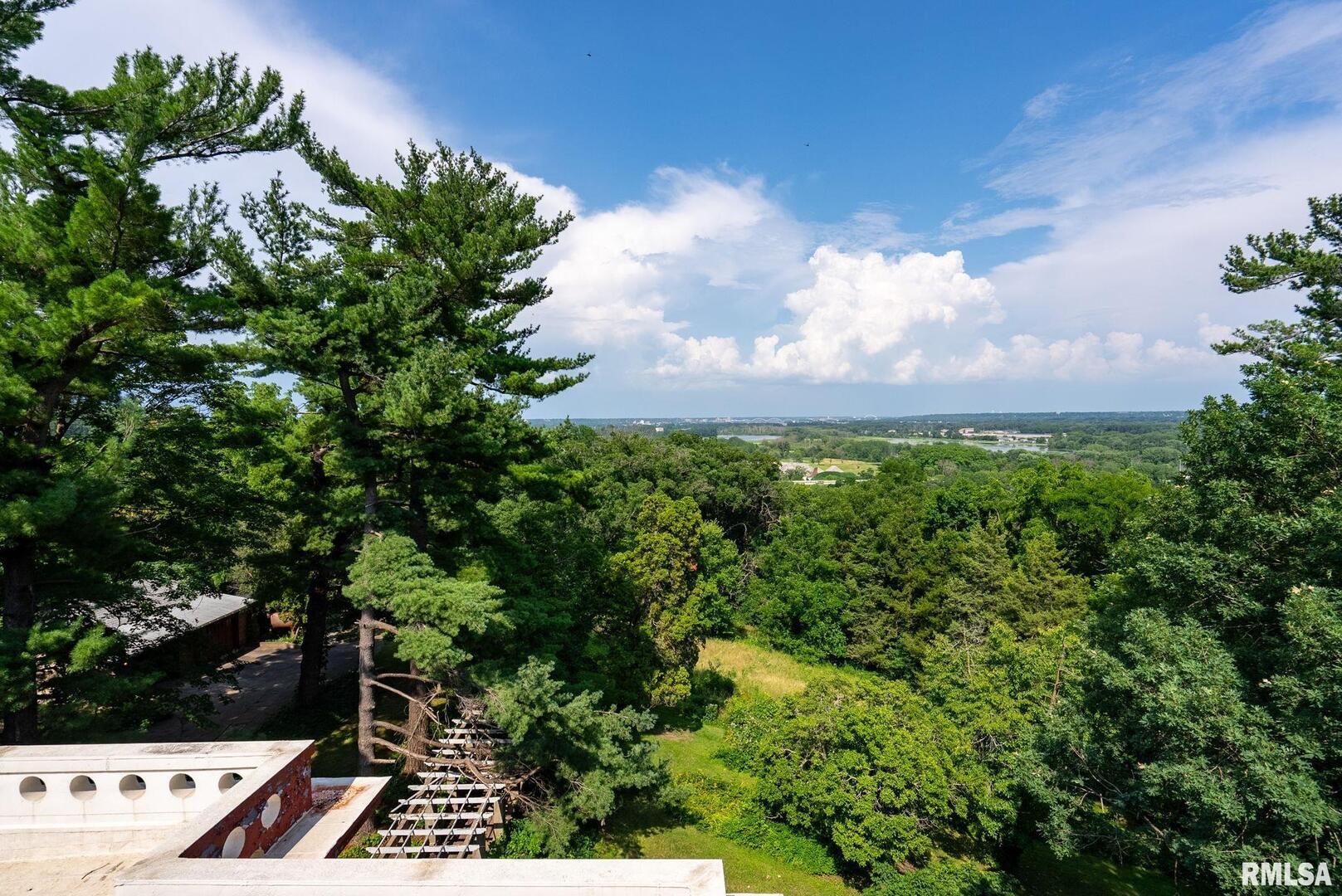 5418 Chapel Hill Road Davenport, IA 52802 - Photo 39 of 69