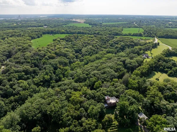 $1,200,000 | 5418 Chapel Hill Road, Davenport, IA 52802