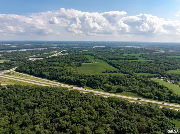 $1,200,000 | 5418 Chapel Hill Road, Davenport, IA 52802